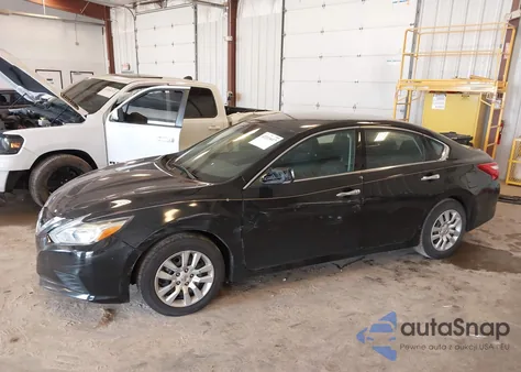 2017 Nissan Altima 2.5 S z USA, uszkodzony, nr VIN 1N4AL3AP1HC226332